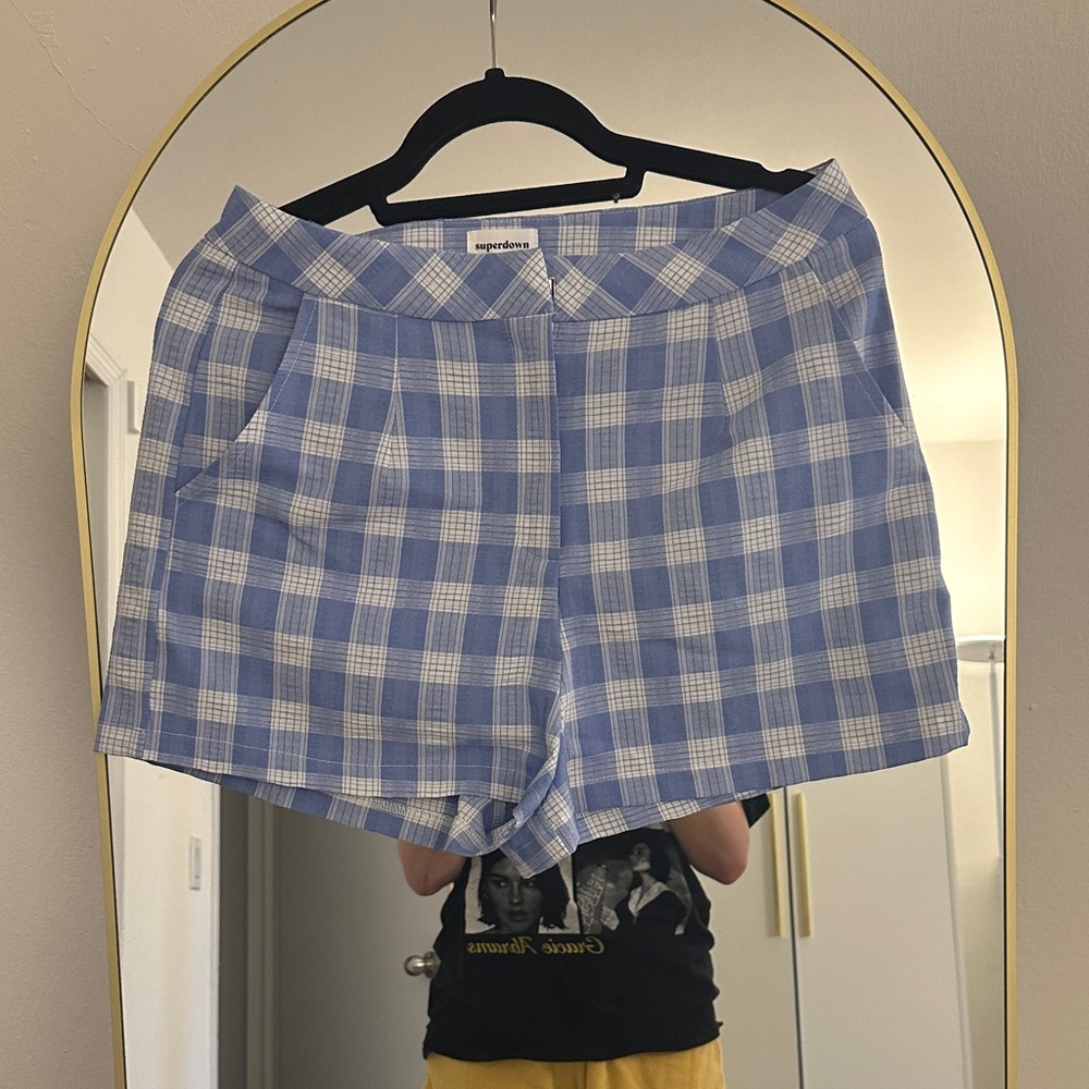 Superdown Women's Blue and White Checkered High Waist Shorts